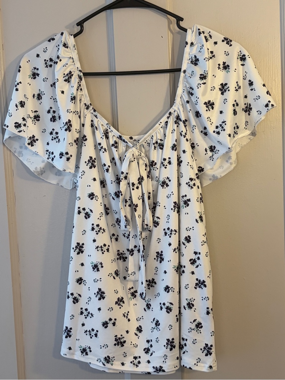 White Floral Tie-Front Flutter Sleeve Top